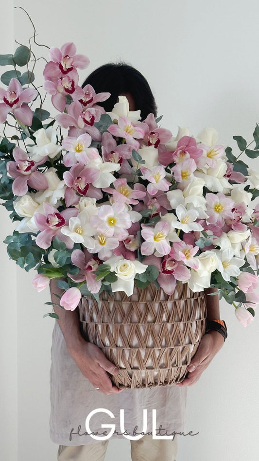 Feminine Floristry